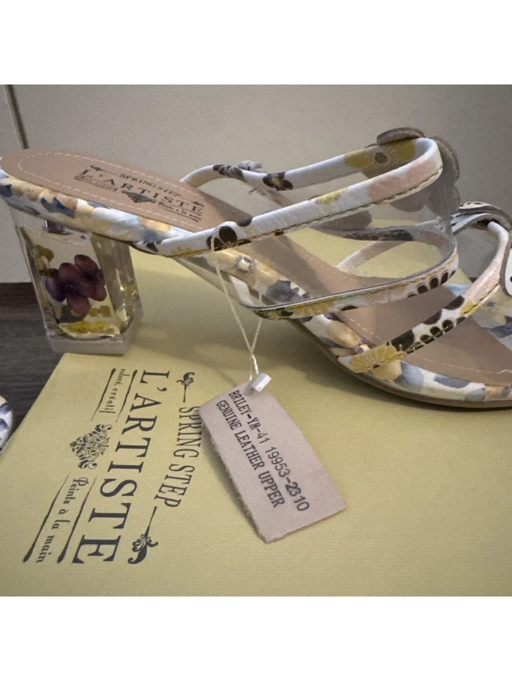 L’Artiste By Spring Step Adored Briley Yellow Multi Leather Floral Sandals Sz 41